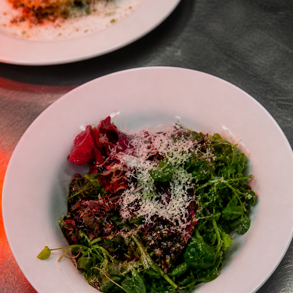 Seasonal Green Salad